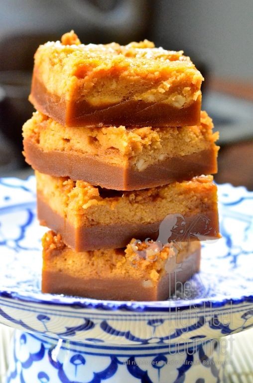 Thai Tea Brownies with a Fudgy Center