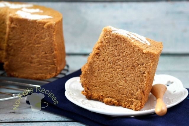 Thai Tea Chiffon Cake with a Light Sponge