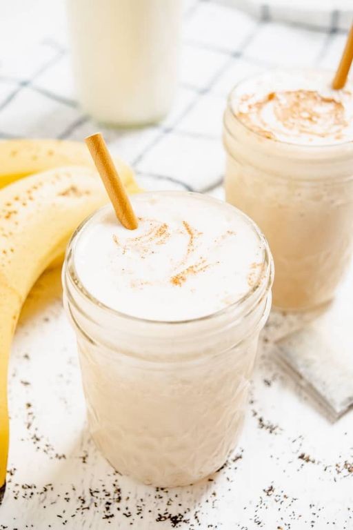 Thai Tea Smoothie with Banana and Almond Milk