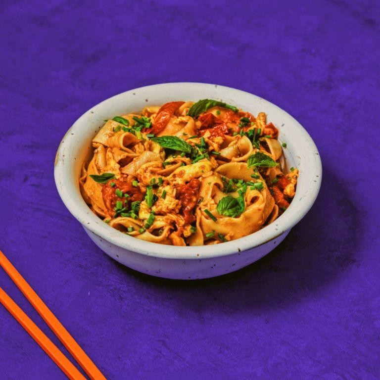 Tomato Basil Egg Noodle Pasta