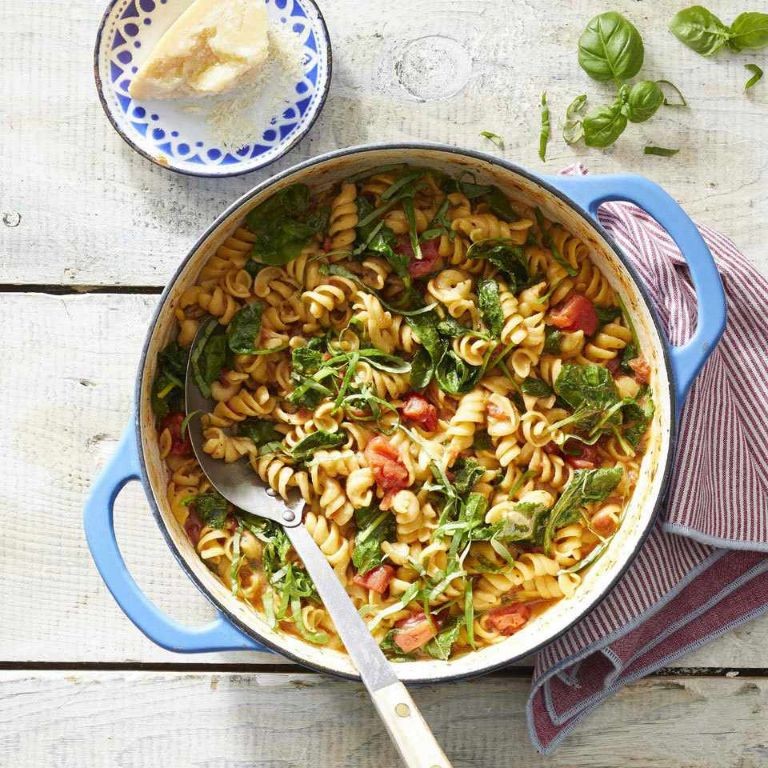 Tomato Basil One Pot Pasta