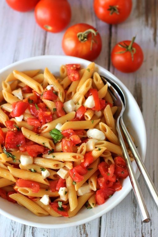 Tomato Sauce with Fresh Mozzarella and Basil