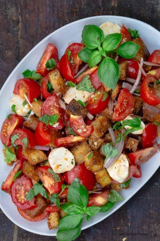 Tomato and Basil Panzanella Salad