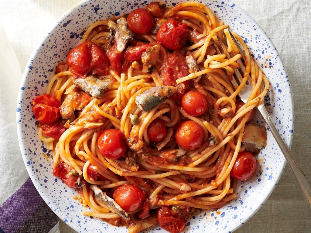 Tomato and Sardine Spaghetti