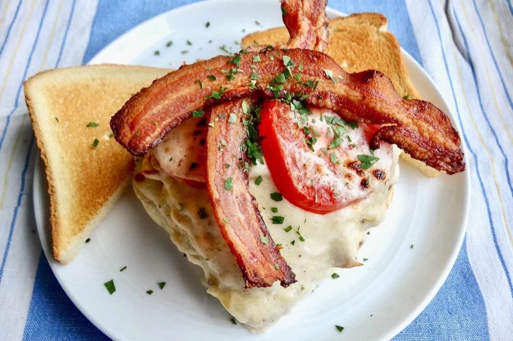 Traditional Kentucky Hot Brown