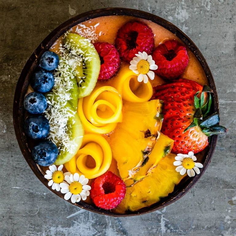 Tropical Frozen Fruit Smoothie Bowl