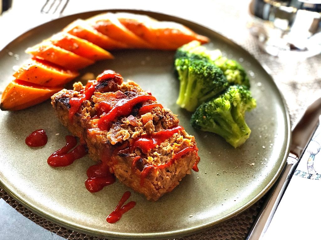 Turkey Meatloaf with Sweet and Spicy Apricot Sauce