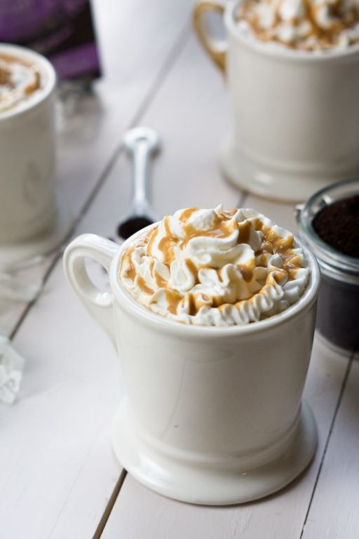 Vanilla Bean Caffè Macchiato with Whipped Cream