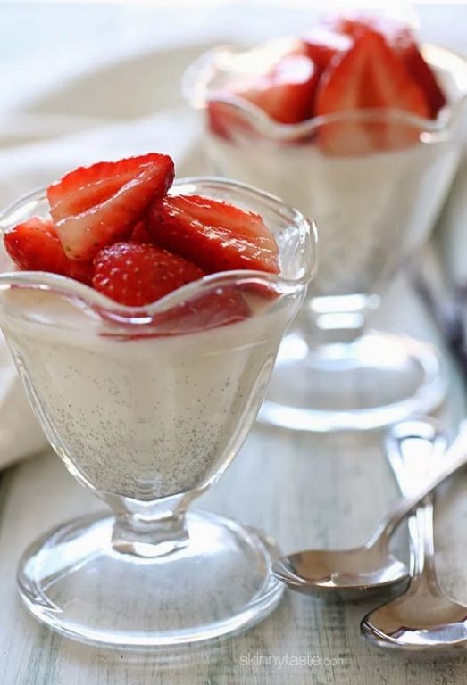 Vanilla Bean Oatmeal Panna Cotta