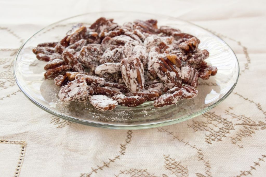 Vanilla Bean Roasted Pecans