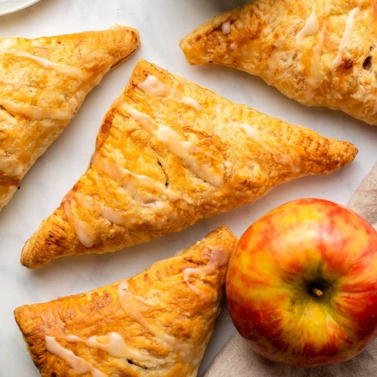 Vegan Apple Turnovers with Cinnamon