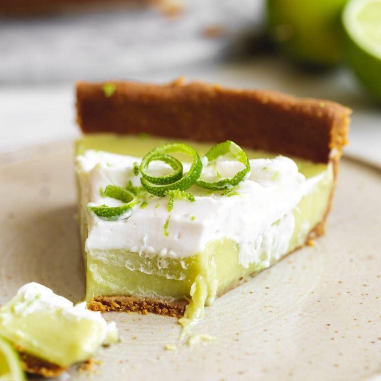 Vegan Key Lime Pie with Coconut Cream Filling