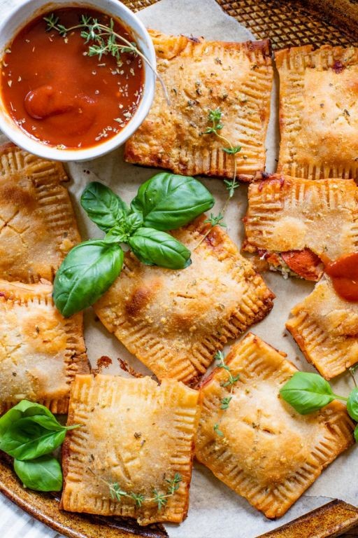 Vegan Puff Pastry Pizza Pockets
