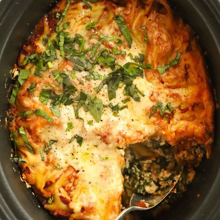 Vegetarian Crockpot Lasagna with Spinach and Ricotta