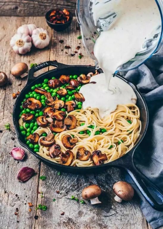 Vegetarian Tortellini Carbonara with Coconut Bacon