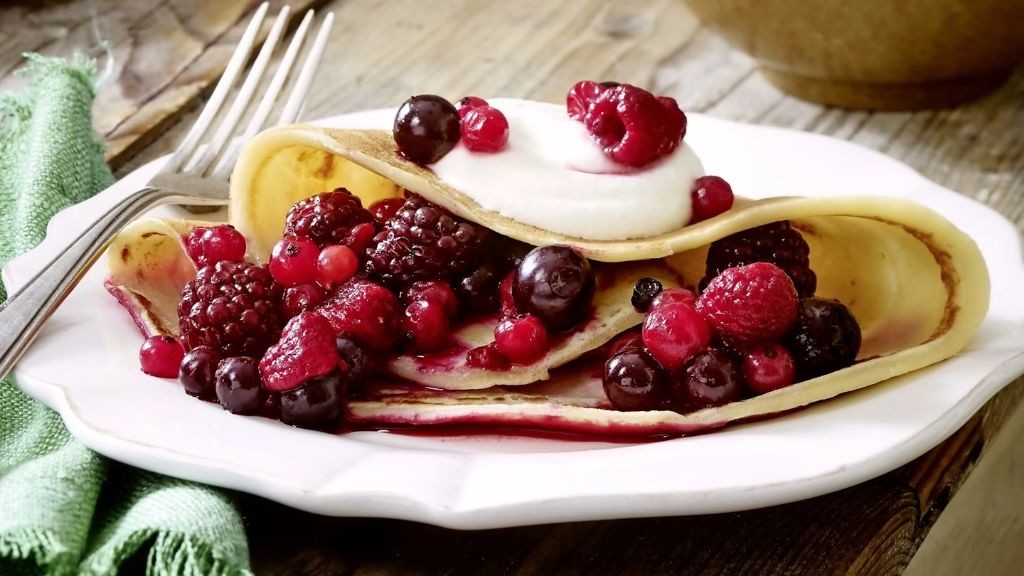 Welsh Pancakes with Berries and Cream