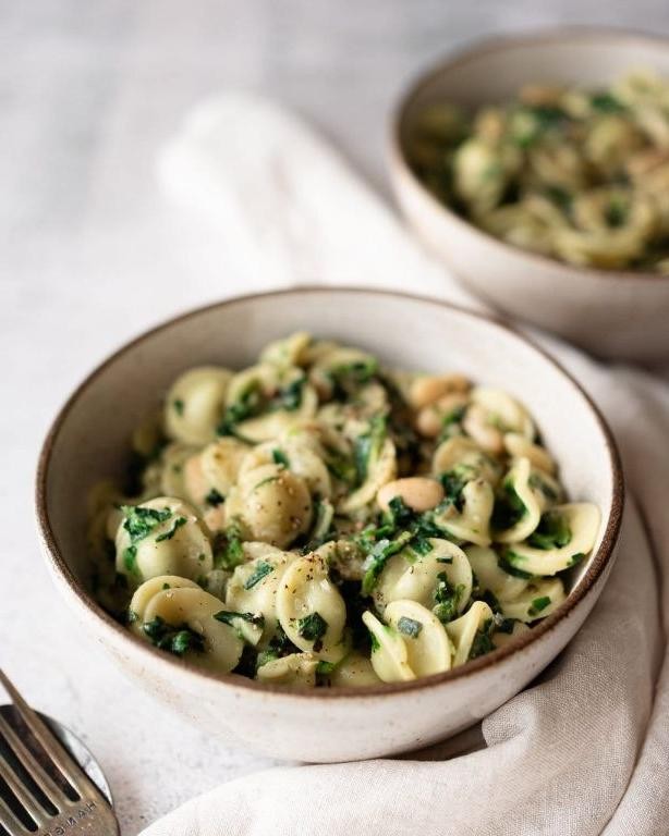 White Bean and Spinach Pasta
