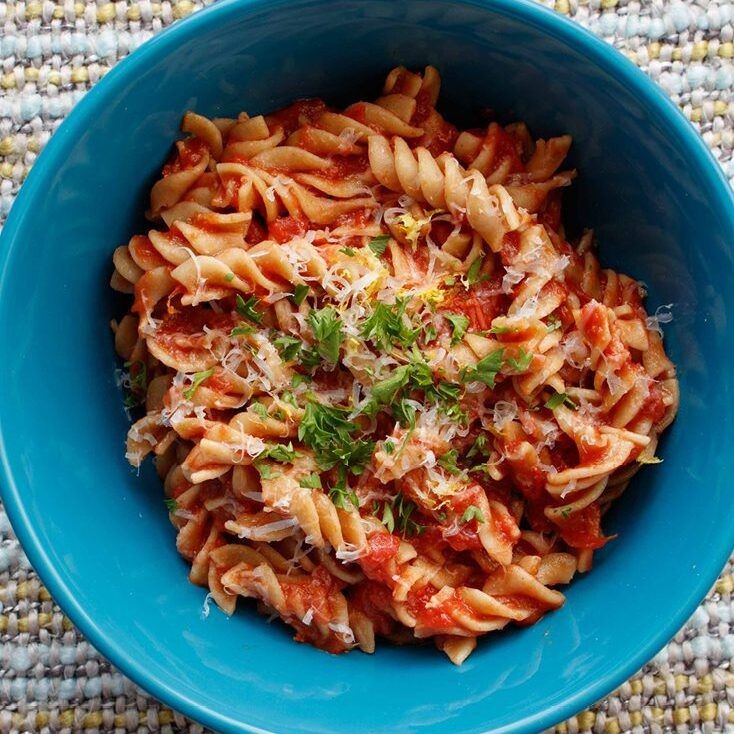 Whole Wheat Pasta with Tomato Sauce