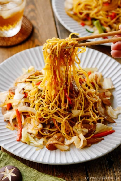 Yakisoba Noodle Bento
