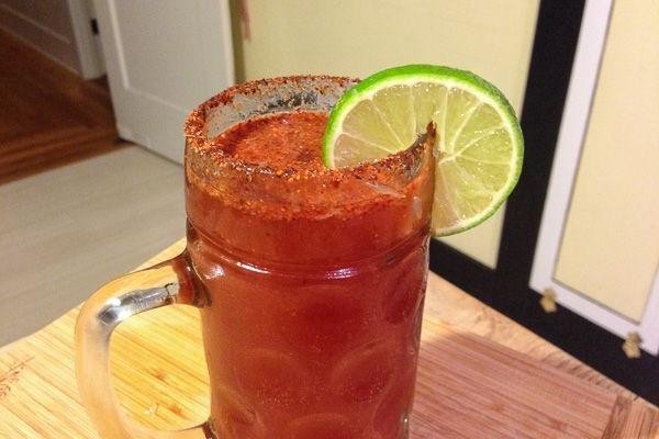 7 Mares Cocktail with Tomato Juice and Hot Sauce