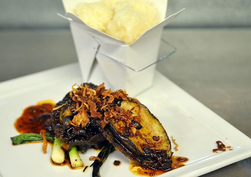 Abalone Stir-Fry with Black Bean Sauce
