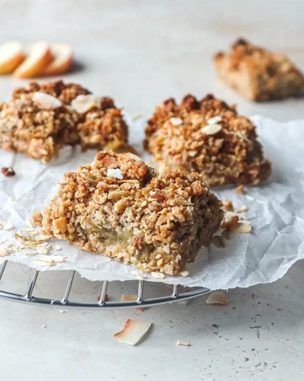 Apple Coconut Breakfast Bars