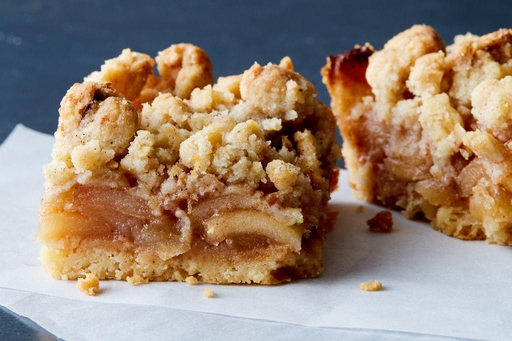 Apple Crumble Pastry Squares
