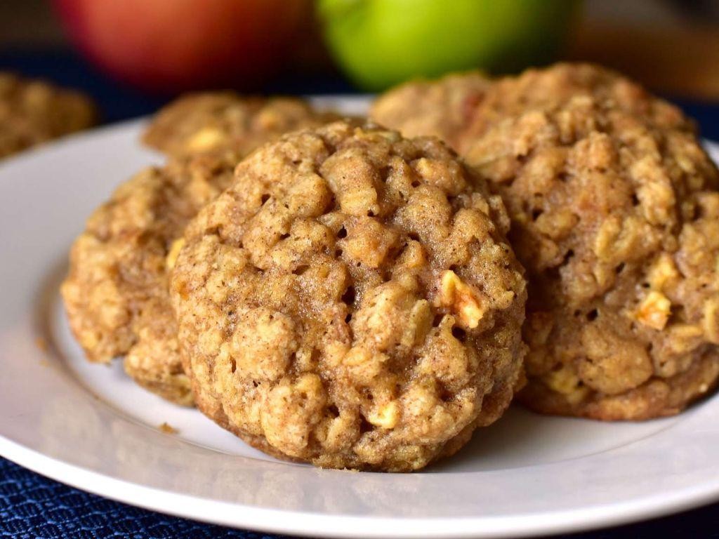 Apple Oatmeal Cookies