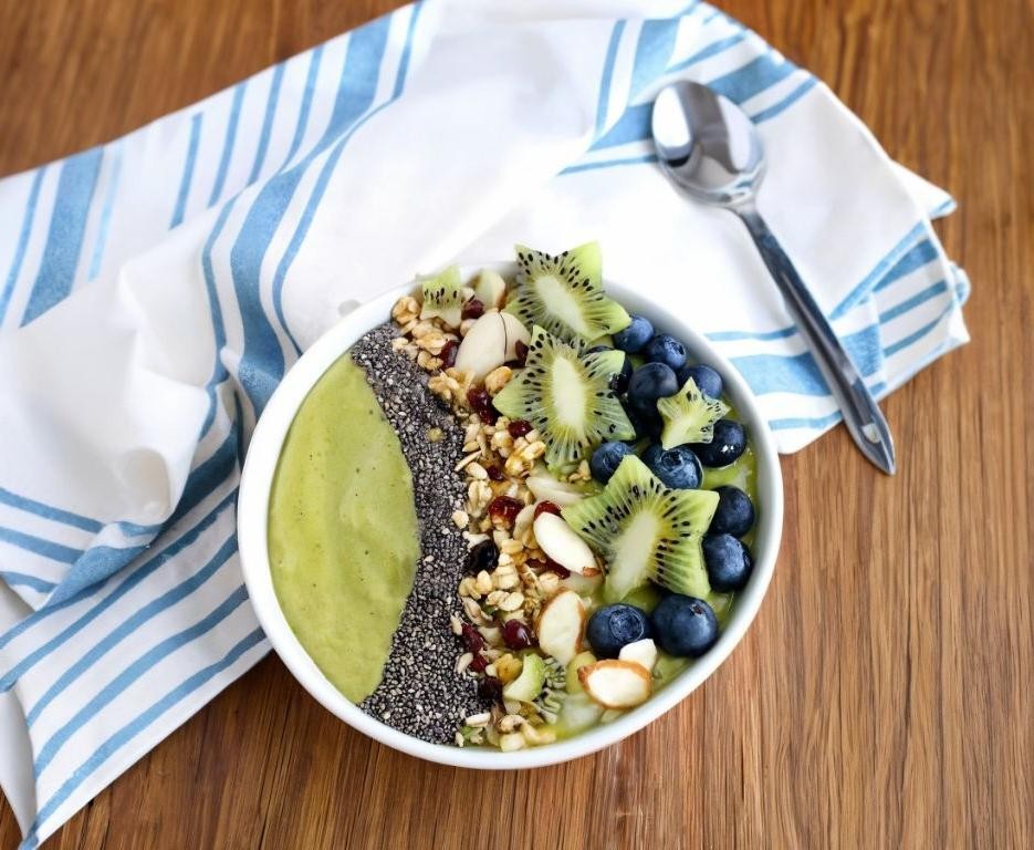 Avocado and Coconut Milk Smoothie Bowl