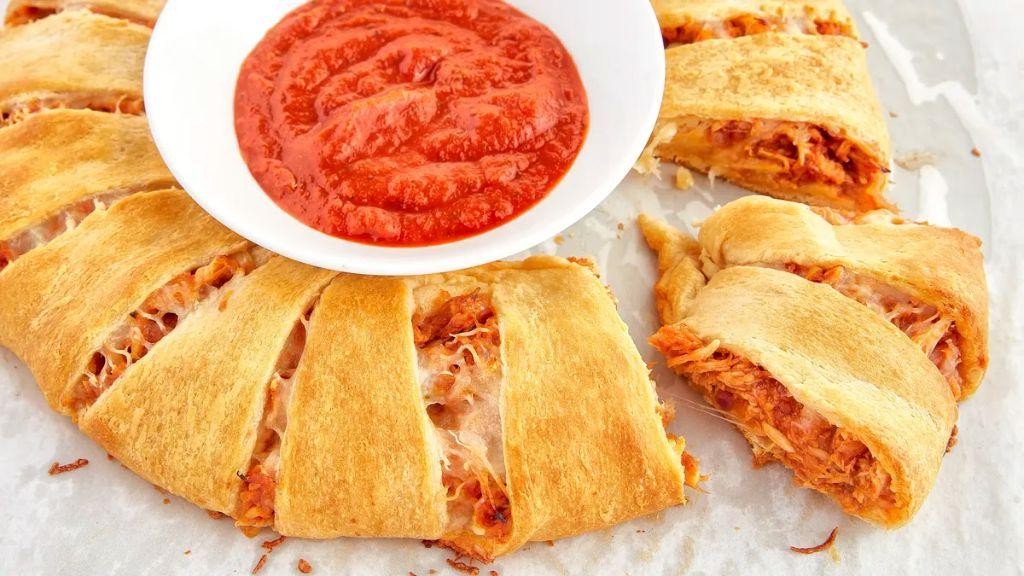 BBQ Chicken Crescent Roll Pizza