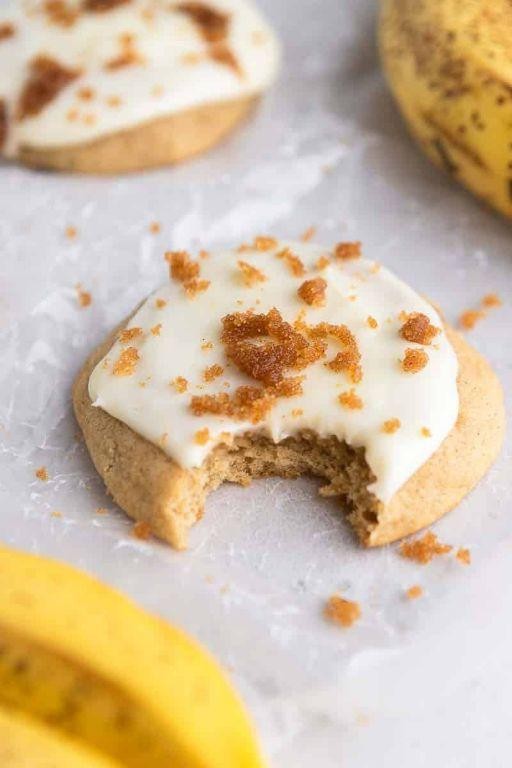 Banana Bread Crumbl Cookies