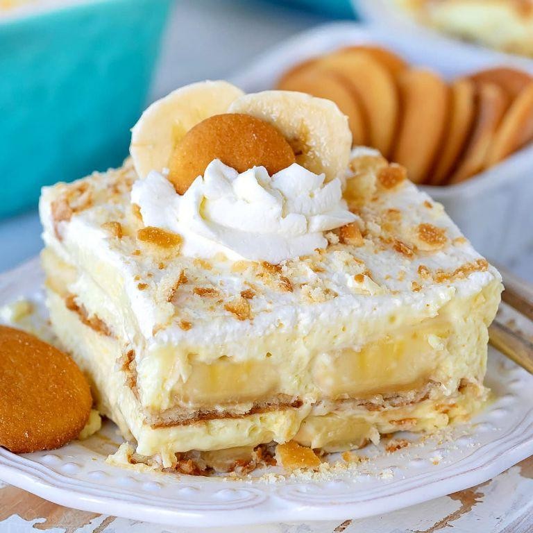 Banana Pudding with Vanilla Wafers and Whipped Cream