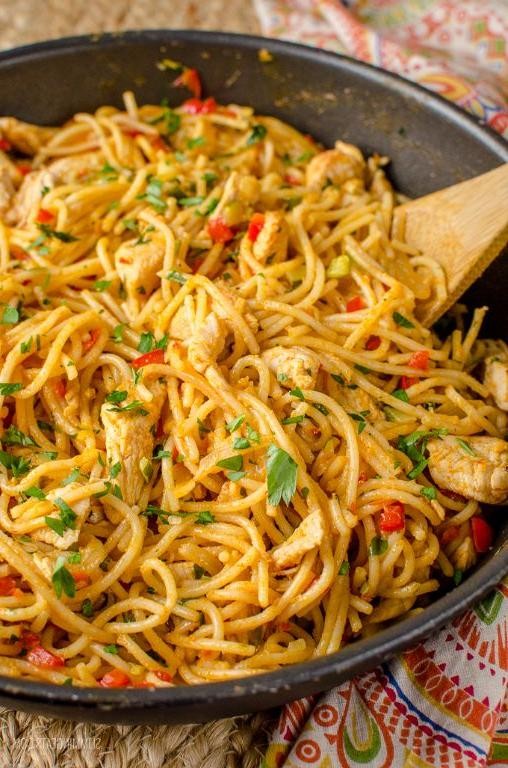 Bang Bang Chicken Pasta in Garlic Sauce