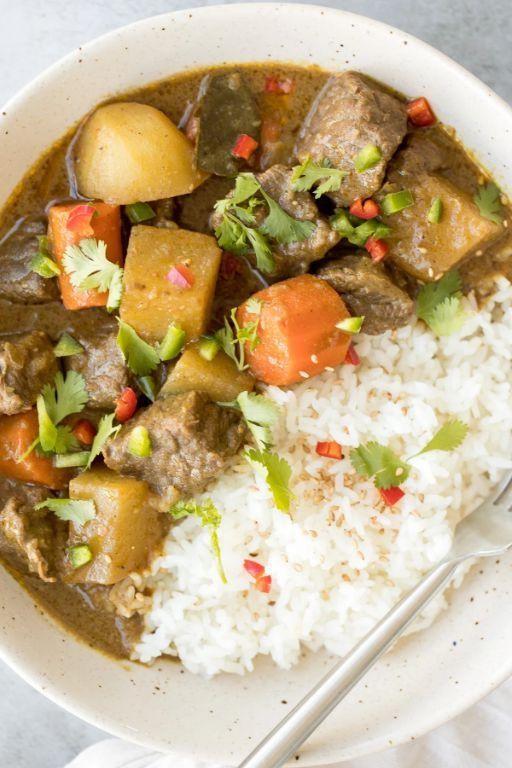 Beef Fine Cubes Curry with Coconut Milk