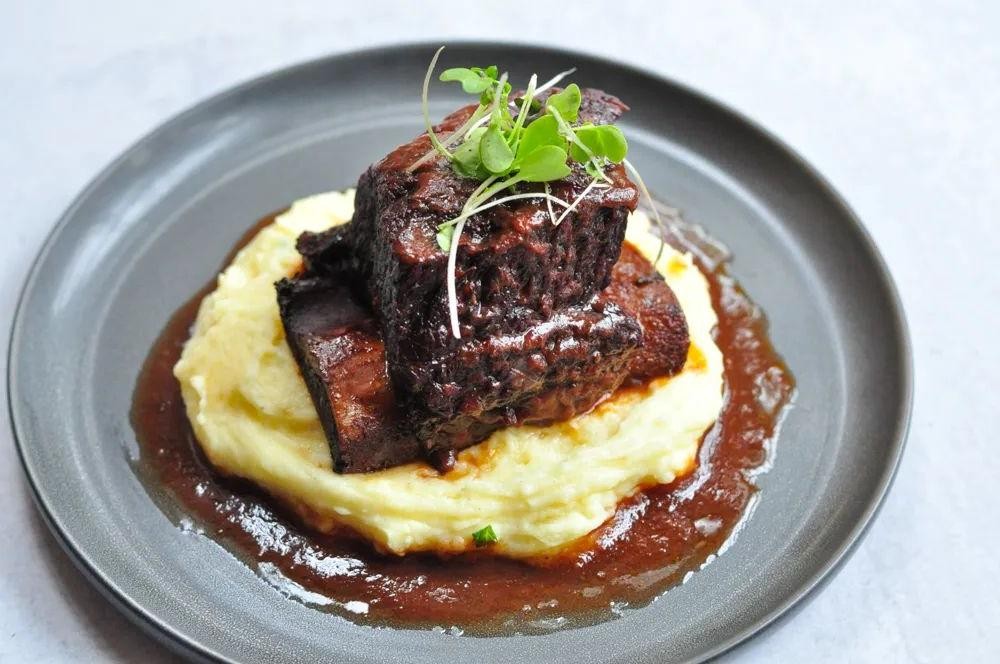 Beef Short Ribs with Red Wine Reduction
