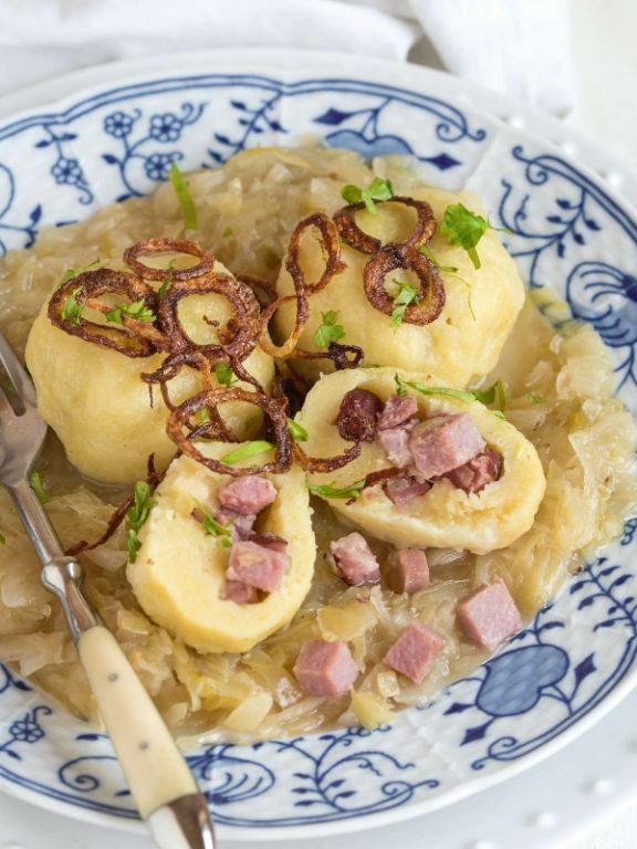 18 Savory Sauerkraut Recipes with Meat Delights