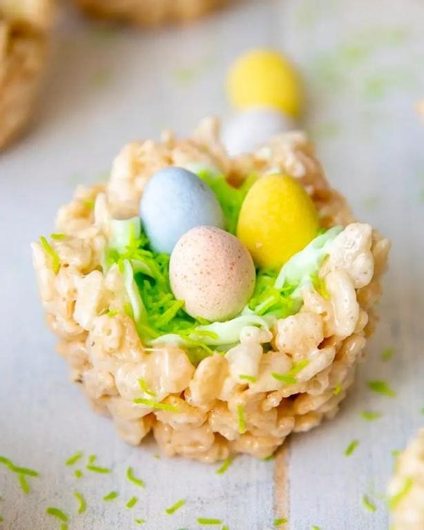 Bird’s Nest Rice Krispie Treats