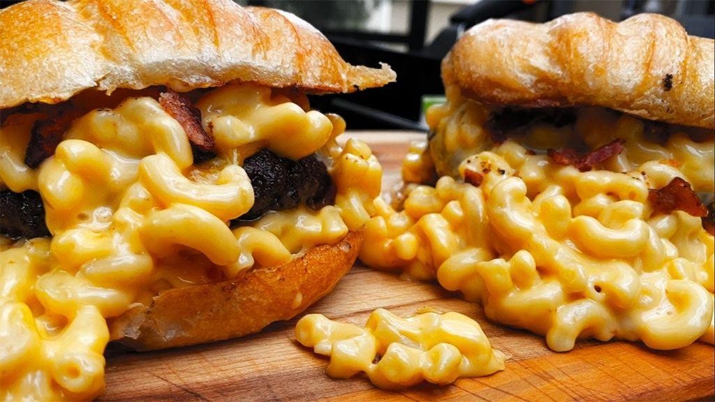 Blackstone Mac & Cheese Stuffed Burger