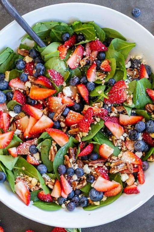 Blueberry Spinach Salad with Frozen Berries