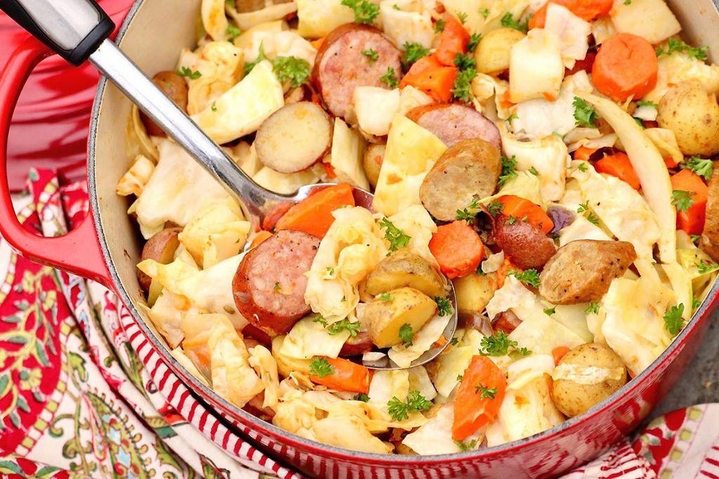 Boiled cabbage and sausage one-pot meal