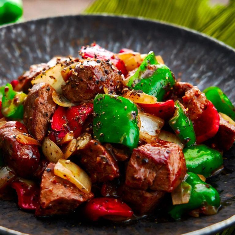 Bold Black Pepper and Garlic Beef Rub