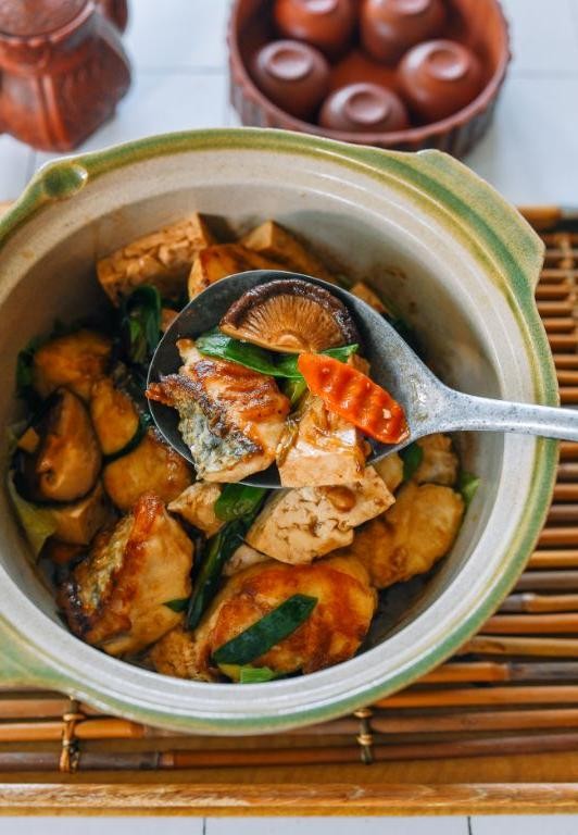 Braised Snakehead Fish in Clay Pot with Fermented Tofu