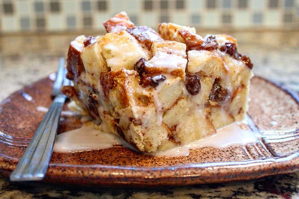 Bread Pudding with Cinnamon and Raisins