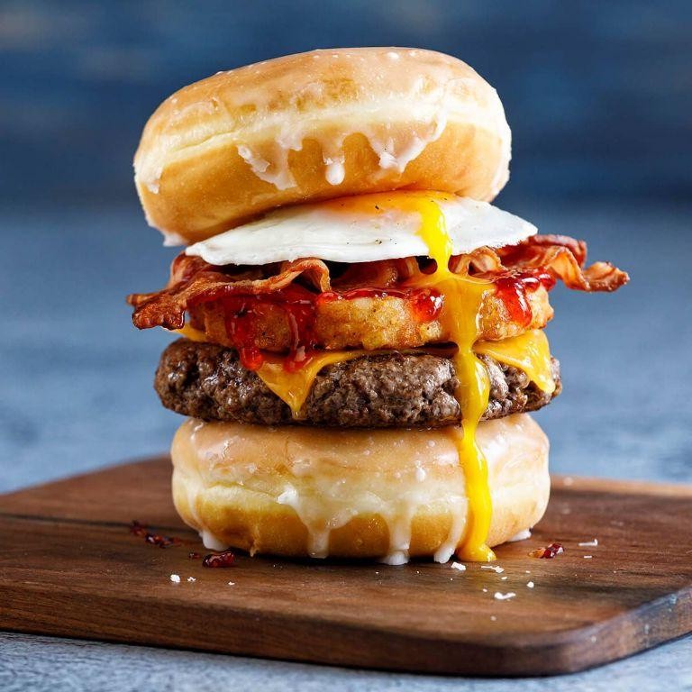 Breakfast Burger with Fried Egg and Hash Browns