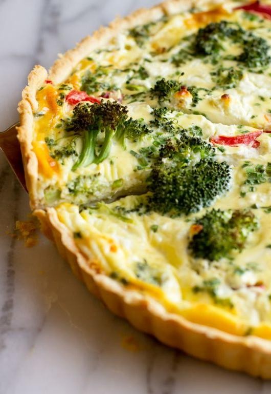 Broccoli and Goat Cheese Quiche with Herbs