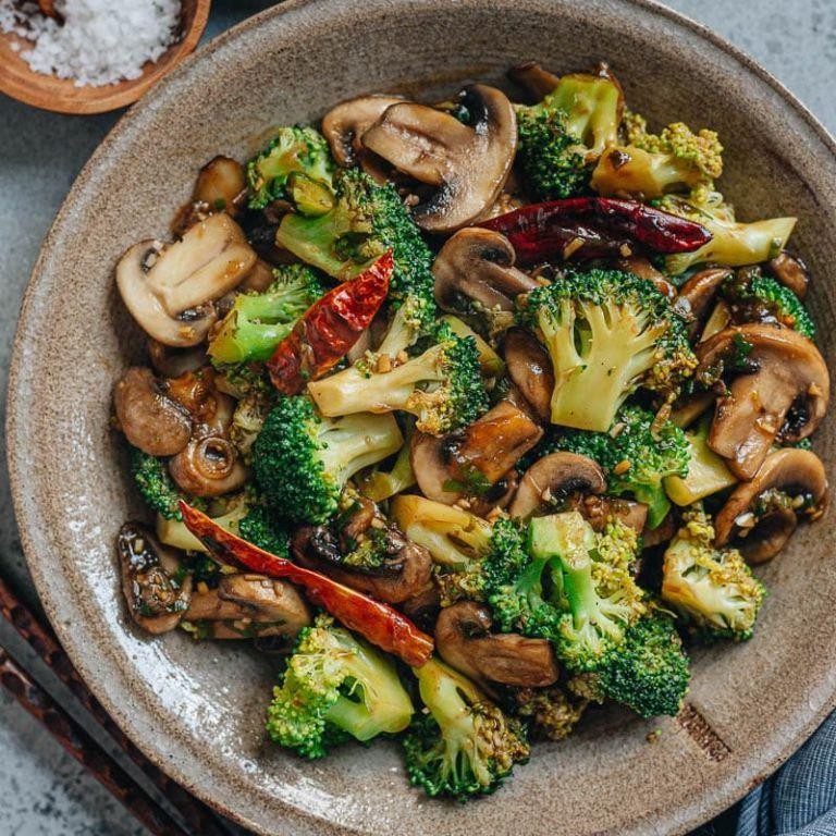 Broccoli and Mushroom Stir-Fry