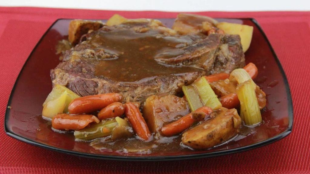 Can Cooker Pot Roast with Vegetables