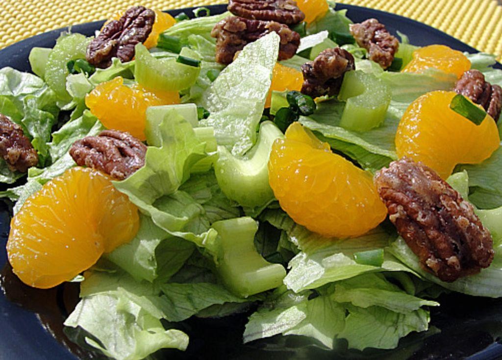 Candied Pecan and Mandarin Orange Salad