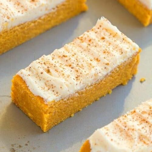 Carrot Cake Protein Bars