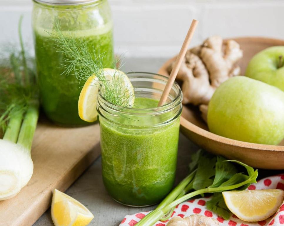 Celery and Apple Green Juice